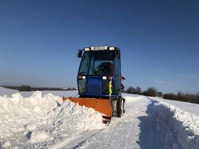 Letná a zimná údržba komunikácie, chodníkov a parkovísk
