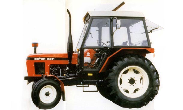 Traktor ZETOR 6211
